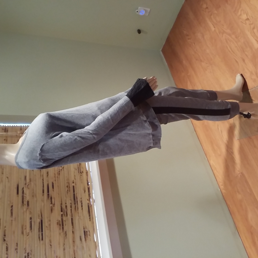 Wilt 2 piece Jogger Set With Washable Leather Trim Size S - Picture 5 of 8